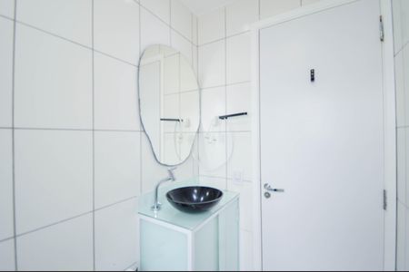 Apartamento para alugar com 55m², 2 quartos e 1 vaga Apartamento para alugar com 55m², 2 quartos e 1 vagaBanheiro