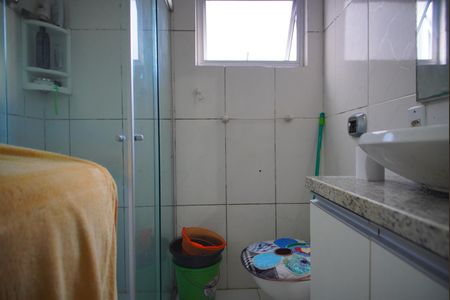 Banheiro e Área de Serviço de kitnet/studio para alugar com 1 quarto, 38m² em Petrópolis, Porto Alegre