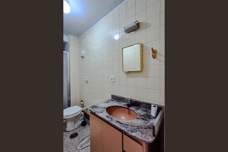 Banheiro de apartamento para alugar com 1 quarto, 57m² em Perdizes, São Paulo