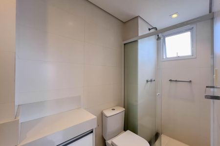 Apartamento à venda com 63m², 1 quarto e 2 vagasBanheiro social
