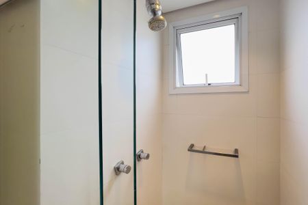 Apartamento à venda com 63m², 1 quarto e 2 vagasBanheiro social