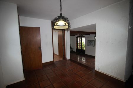 Casa para alugar com 3 quartos, 360m² em Jardim Santa Rosália, Sorocaba