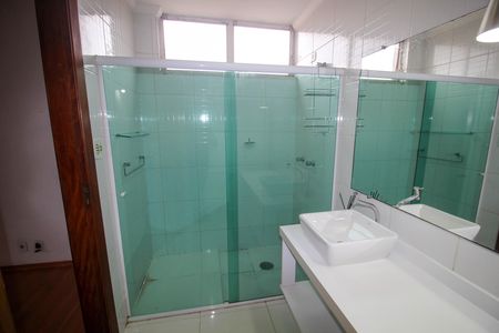 Casa para alugar com 360m², 3 quartos e 2 vagas