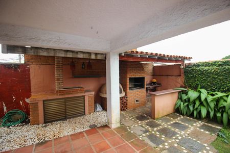 Casa para alugar com 360m², 3 quartos e 2 vagas