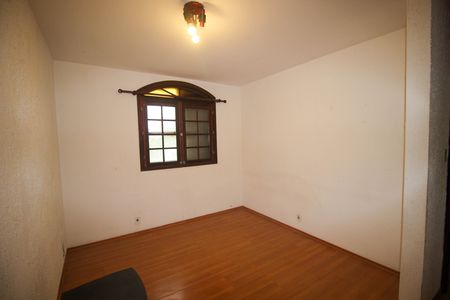 Casa para alugar com 3 quartos, 360m² em Jardim Santa Rosália, Sorocaba