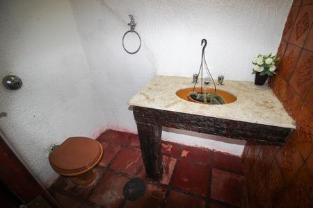 Casa para alugar com 360m², 3 quartos e 2 vagas Casa para alugar com 360m², 3 quartos e 2 vagasBanheiro de serviço