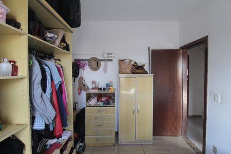 Casa à venda com 196m², 5 quartos e 5 vagasQuarto 1