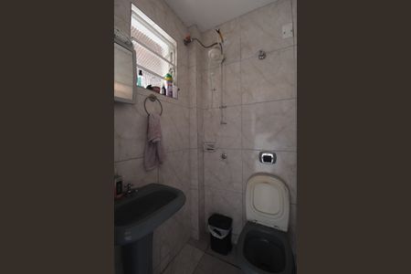 Casa à venda com 196m², 5 quartos e 5 vagasLavabo 2