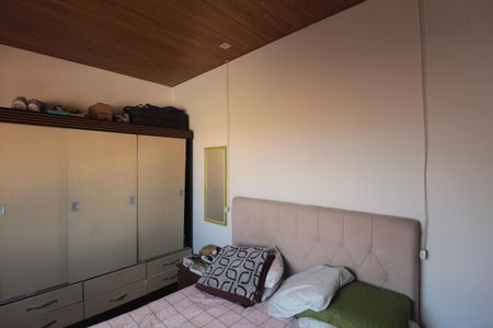 Casa à venda com 196m², 5 quartos e 5 vagasSuite