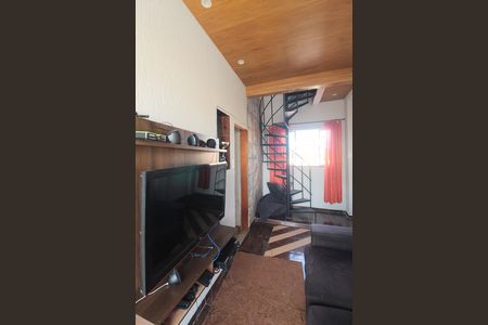 Casa à venda com 196m², 5 quartos e 5 vagasSala de TV