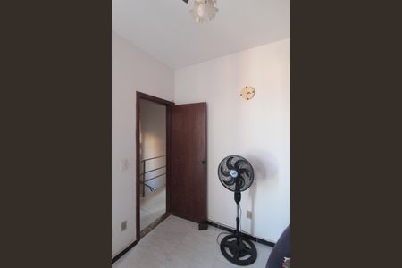 Casa à venda com 196m², 5 quartos e 5 vagasCorredor