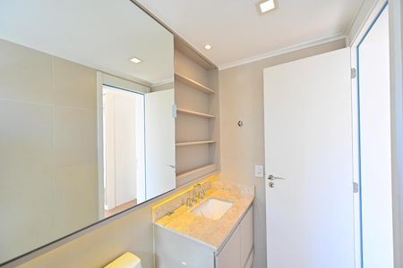 Apartamento para alugar com 175m², 3 quartos e 3 vagas Apartamento para alugar com 175m², 3 quartos e 3 vagasBanheiro da Suite 2