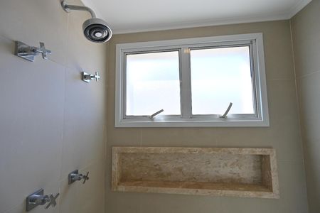 Apartamento para alugar com 175m², 3 quartos e 3 vagas Apartamento para alugar com 175m², 3 quartos e 3 vagasBanheiro da Suite 1