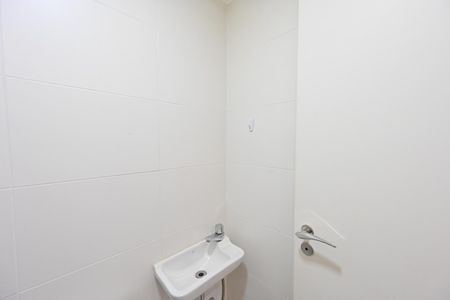 Apartamento para alugar com 175m², 3 quartos e 3 vagas Apartamento para alugar com 175m², 3 quartos e 3 vagasBanheiro de Serviço