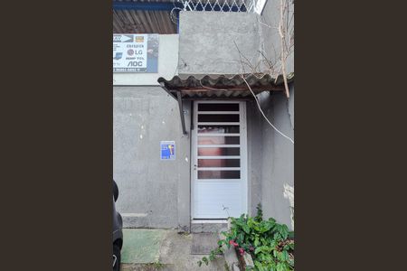 Casa para alugar com 40m², 1 quarto e sem vaga Casa para alugar com 40m², 1 quarto e sem vagaFachada