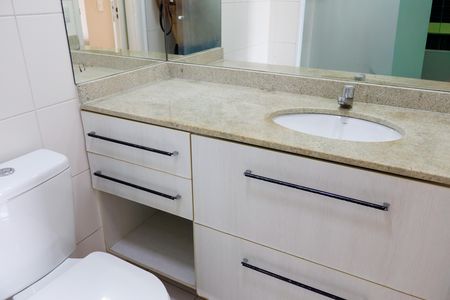 Apartamento à venda com 60m², 2 quartos e 1 vaga Apartamento à venda com 60m², 2 quartos e 1 vagaBanheiro da Suíte