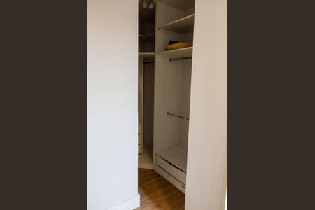 Apartamento à venda com 60m², 2 quartos e 1 vaga Apartamento à venda com 60m², 2 quartos e 1 vagaCloset da Suíte