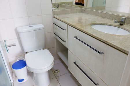 Apartamento à venda com 60m², 2 quartos e 1 vaga Apartamento à venda com 60m², 2 quartos e 1 vagaBanheiro da Suíte