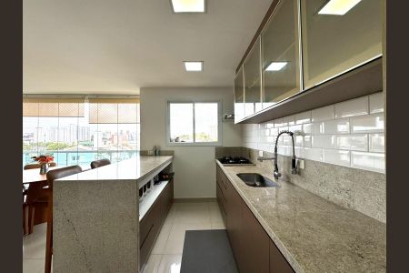 Apartamento para alugar com 132m², 3 quartos e 2 vagas Apartamento para alugar com 132m², 3 quartos e 2 vagasCozinha