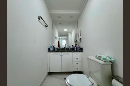 Apartamento para alugar com 132m², 3 quartos e 2 vagas Apartamento para alugar com 132m², 3 quartos e 2 vagasBanheiro da Suíte 3