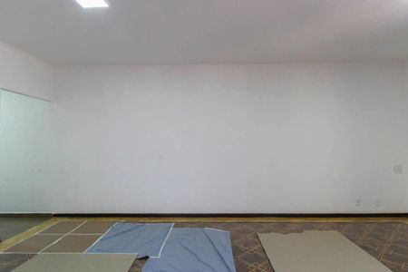 Casa à venda com 200m², 3 quartos e 4 vagasSala