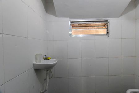 Casa à venda com 200m², 3 quartos e 4 vagasBanheiro de serviço