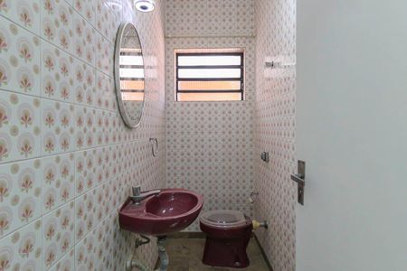 Casa à venda com 200m², 3 quartos e 4 vagasLavabo