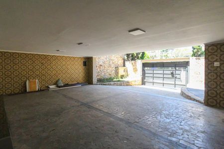 Casa à venda com 200m², 3 quartos e 4 vagasGaragem