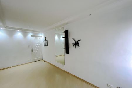 Sala de apartamento para alugar com 2 quartos, 55m² em Vila Invernada, São Paulo