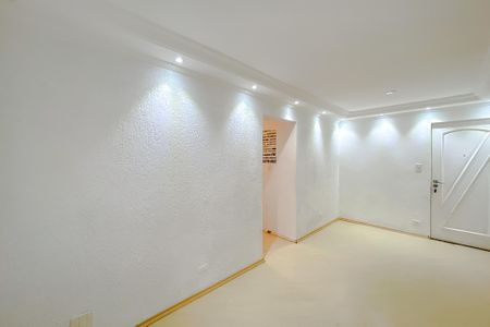 Sala de apartamento para alugar com 2 quartos, 55m² em Vila Invernada, São Paulo