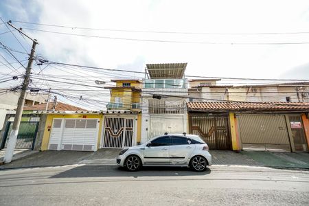 Casa à venda com 200m², 3 quartos e 2 vagasFachada