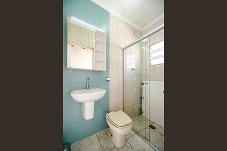 Casa à venda com 200m², 3 quartos e 2 vagasEdícula - Banheiro