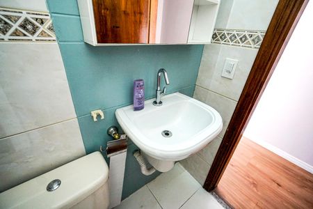 Casa à venda com 200m², 3 quartos e 2 vagasBanheiro Social 2