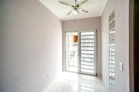 Casa à venda com 200m², 3 quartos e 2 vagasSuíte 