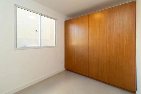 Quarto de apartamento para alugar com 2 quartos, 96m² em Vila Humaita, Santo André