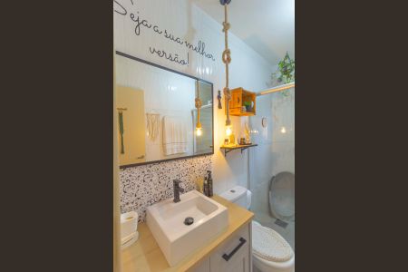 Casa de condomínio para alugar com 42m², 2 quartos e 1 vaga Casa de condomínio para alugar com 42m², 2 quartos e 1 vagaBanheiro