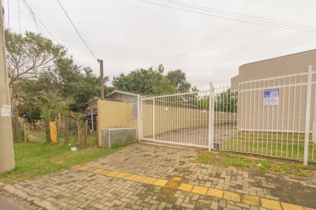 Casa de condomínio para alugar com 42m², 2 quartos e 1 vaga Casa de condomínio para alugar com 42m², 2 quartos e 1 vagaFachada