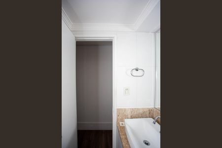 Banheiro de apartamento à venda com 2 quartos, 50m² em Centro, Diadema