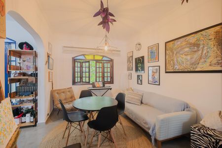 Sala de casa à venda com 3 quartos, 120m² em Cerqueira César, São Paulo