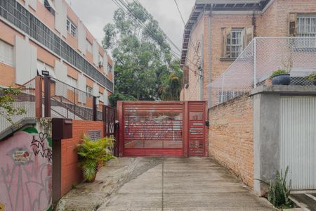 Fachada de casa à venda com 3 quartos, 120m² em Cerqueira César, São Paulo