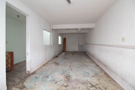 Casa à venda com 196m², 3 quartos e 4 vagas Casa à venda com 196m², 3 quartos e 4 vagasGaragem