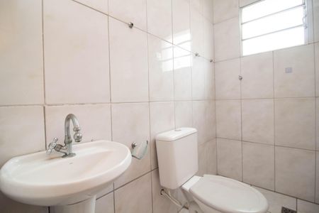 Casa à venda com 196m², 3 quartos e 4 vagas Casa à venda com 196m², 3 quartos e 4 vagasBanheiro