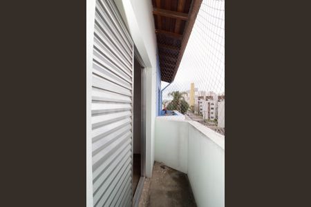 Casa à venda com 196m², 3 quartos e 4 vagas Casa à venda com 196m², 3 quartos e 4 vagasVaranda da Suíte