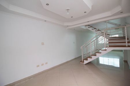 Casa à venda com 196m², 3 quartos e 4 vagas Casa à venda com 196m², 3 quartos e 4 vagasSala