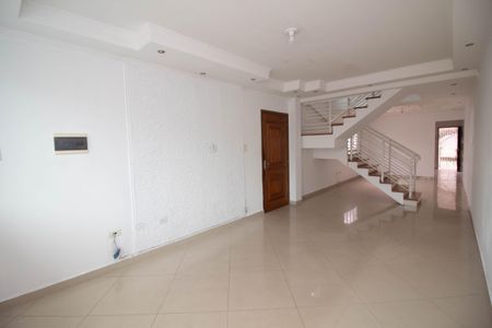 Sala de casa à venda com 3 quartos, 196m² em Jardim Flor da Montanha, Guarulhos