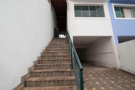 Casa à venda com 196m², 3 quartos e 4 vagas Casa à venda com 196m², 3 quartos e 4 vagasGaragem