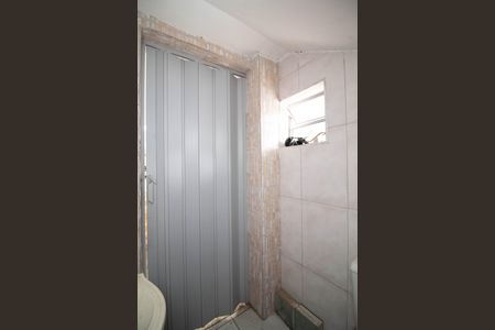 Casa à venda com 196m², 3 quartos e 4 vagas Casa à venda com 196m², 3 quartos e 4 vagasBanheiro de Serviço