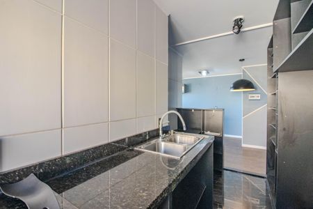 Apartamento à venda com 45m², 2 quartos e 1 vagaCozinha e Área de Serviço