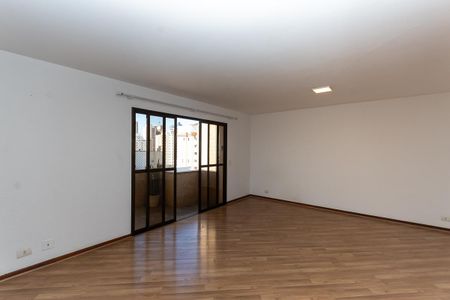 Sala de apartamento para alugar com 3 quartos, 246m² em Perdizes, São Paulo