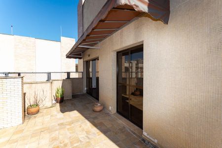 Apartamento para alugar com 246m², 3 quartos e 3 vagasCobertura